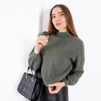 Pulover verde cu blugi - Îmbrăcăminte