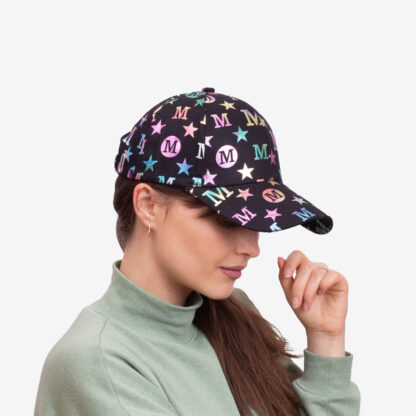 Șapcă neagră de damă cu vizor și litere multicolore - Accesorii