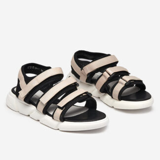 Sandale pentru fete prinse cu Velcro în Mumin-Shoes bej