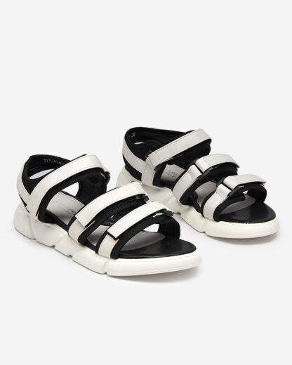 Sandale pentru fete prinse cu Velcro în Mumin-Shoes albi