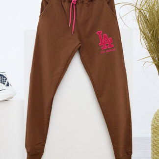 Pantaloni de trening maro de dama cu patch colorat - Imbracaminte