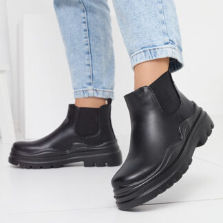 Cizme negre de damă cu slip-on pe o talpă Beja mai groasă - Încălțăminte