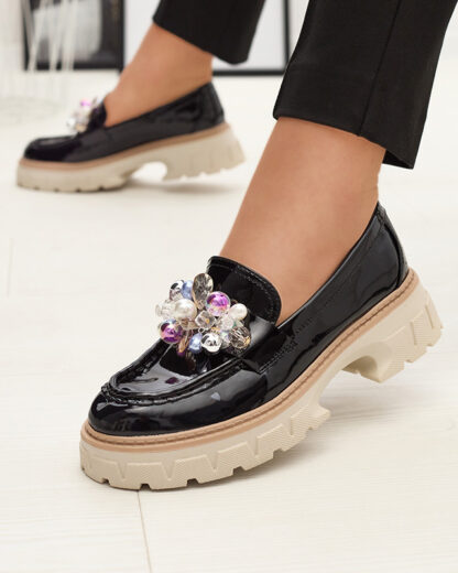 Mocasini de damă lăcuiți negri cu ornament Leliab- Footwear