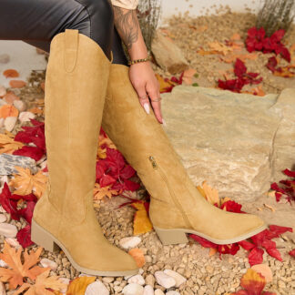 Royalfashion Cizme izolate de damă în culoarea camel Comfy Elegance