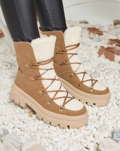 Royalfashion Cizme de vânătoare izolate de damă cu piele de oaie, de culoare camel Lery Walk