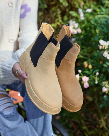 Royalfashion Cizme de damă a'la cizme de zăpadă de culoare camel Uteris