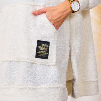 Royalfashion Pulover lung de damă crem cu glugă