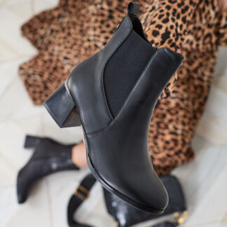 Royalfashion Cizme stiletto joase pentru femei Negru Nejery