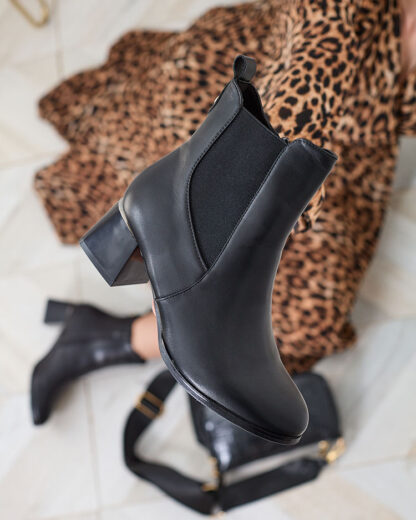 Royalfashion Cizme stiletto joase pentru femei Negru Nejery