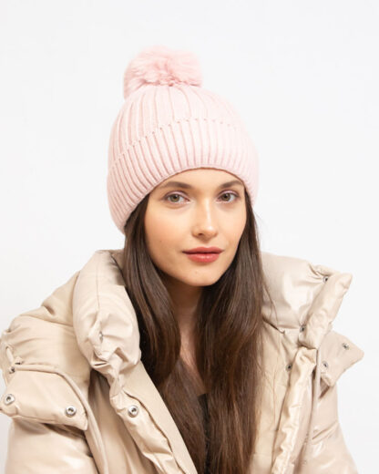 Căciulă lucioasă izolată pentru femei, gri, cu pompon - Accesorii