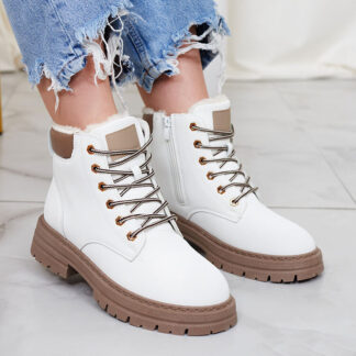 Royalfashion White cizme izolate pentru femei Radoras