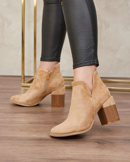 Royalfashion Cizme stiletto Ricteas maro deschis pentru femei