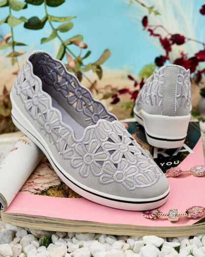 Royalfashion Pantofi cu tocuri joase pentru femei Dellio