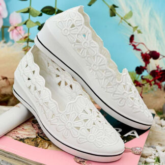 Royalfashion Pantofi cu tocuri joase pentru femei Dellio