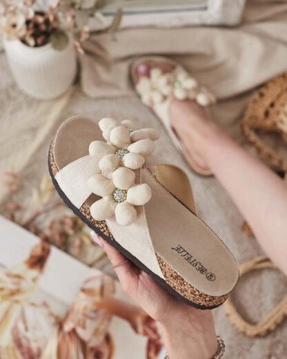 Royalfashion Papuci cu curea pentru femei Polidda Flower Strap