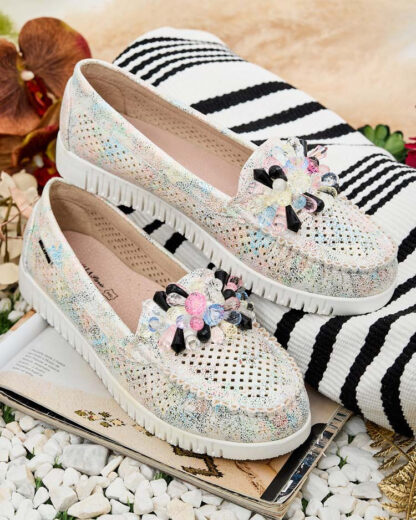 Royalfashion Mocasini traforați cu mărgele pentru femei Nasfali